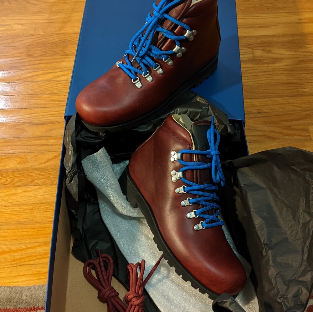 Merrell wilderness legend WP. Hiking boots